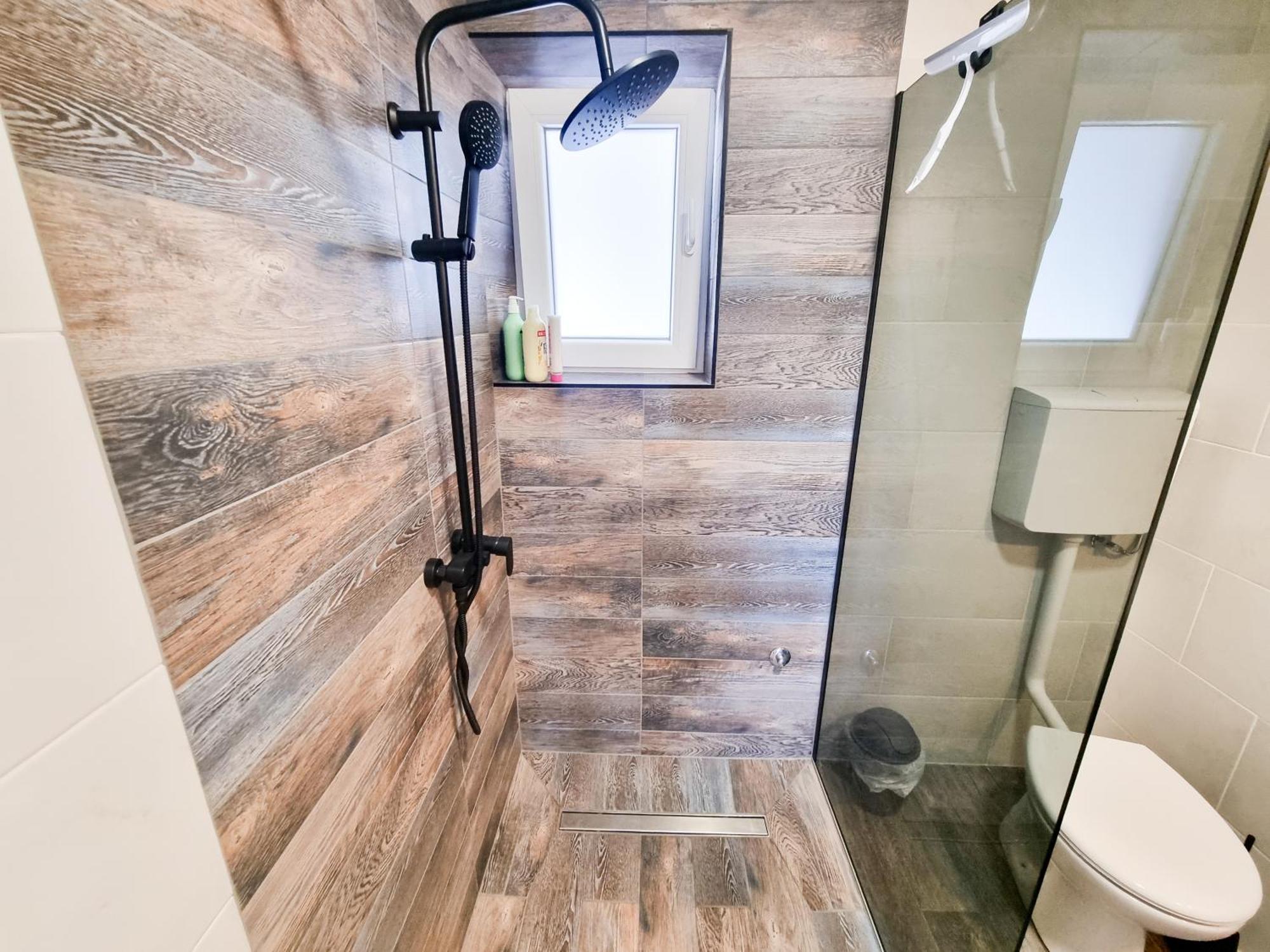 Apartmani 1 Pinezici エクステリア 写真
