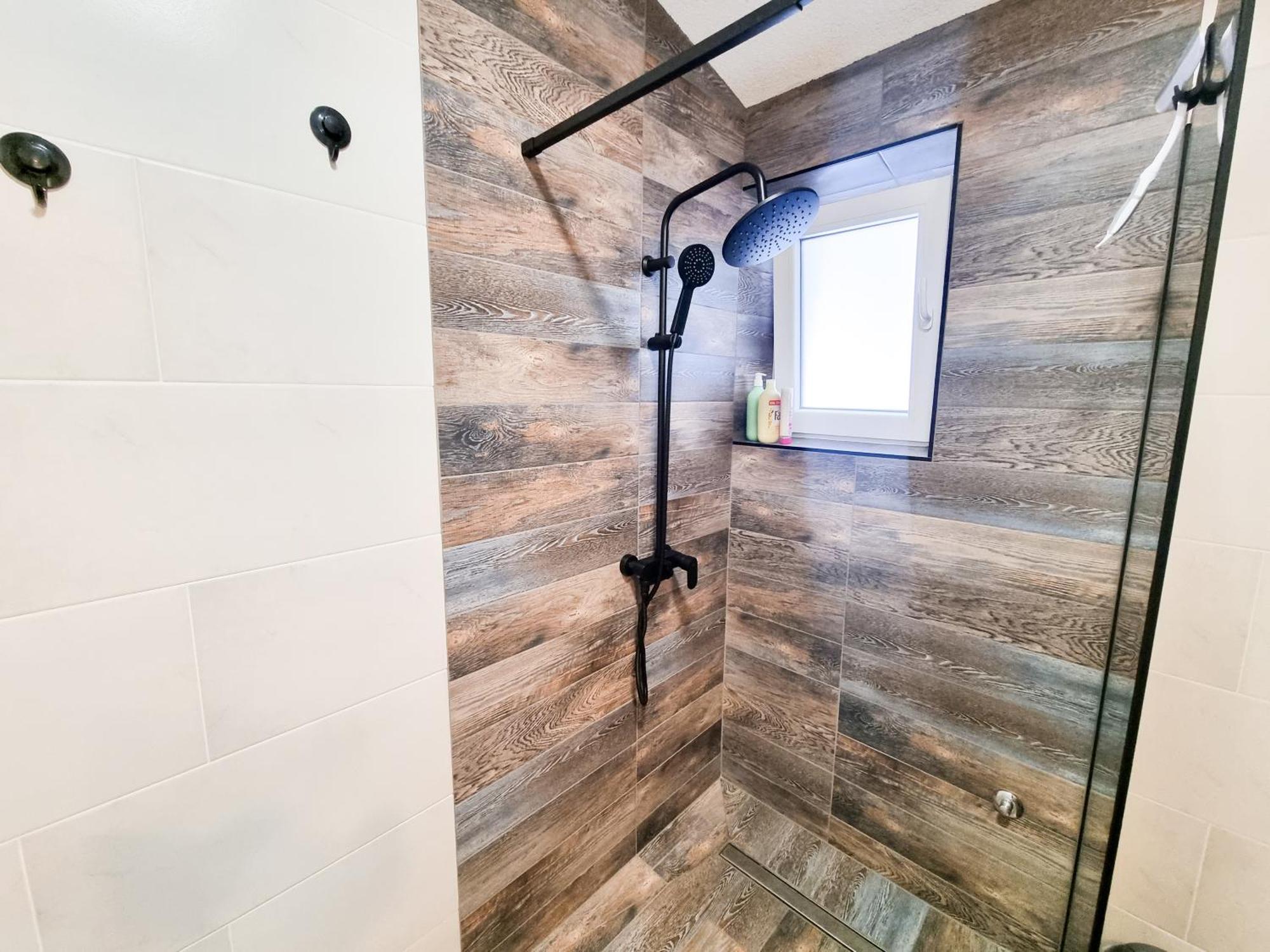 Apartmani 1 Pinezici エクステリア 写真