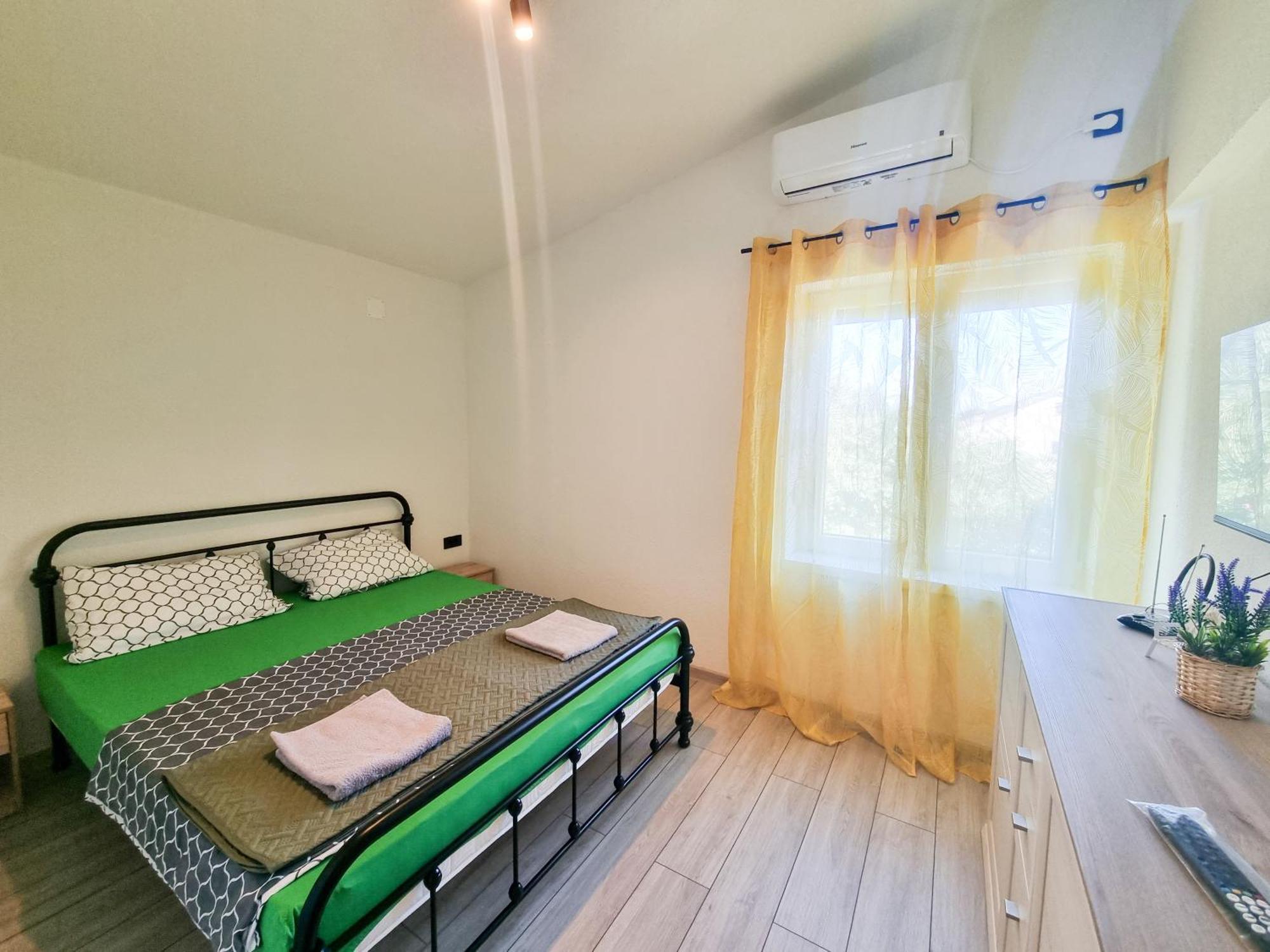 Apartmani 1 Pinezici エクステリア 写真