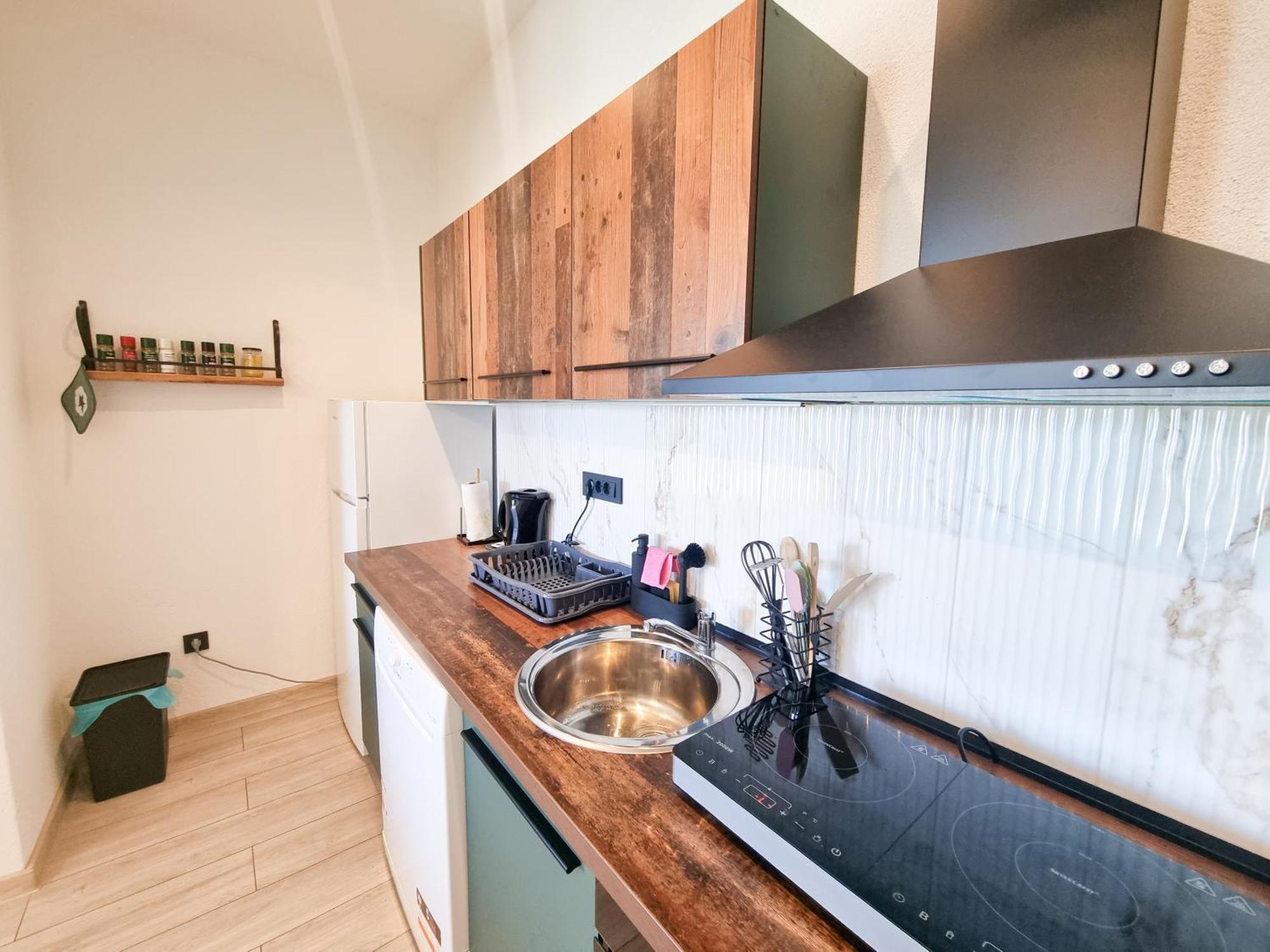 Apartmani 1 Pinezici エクステリア 写真