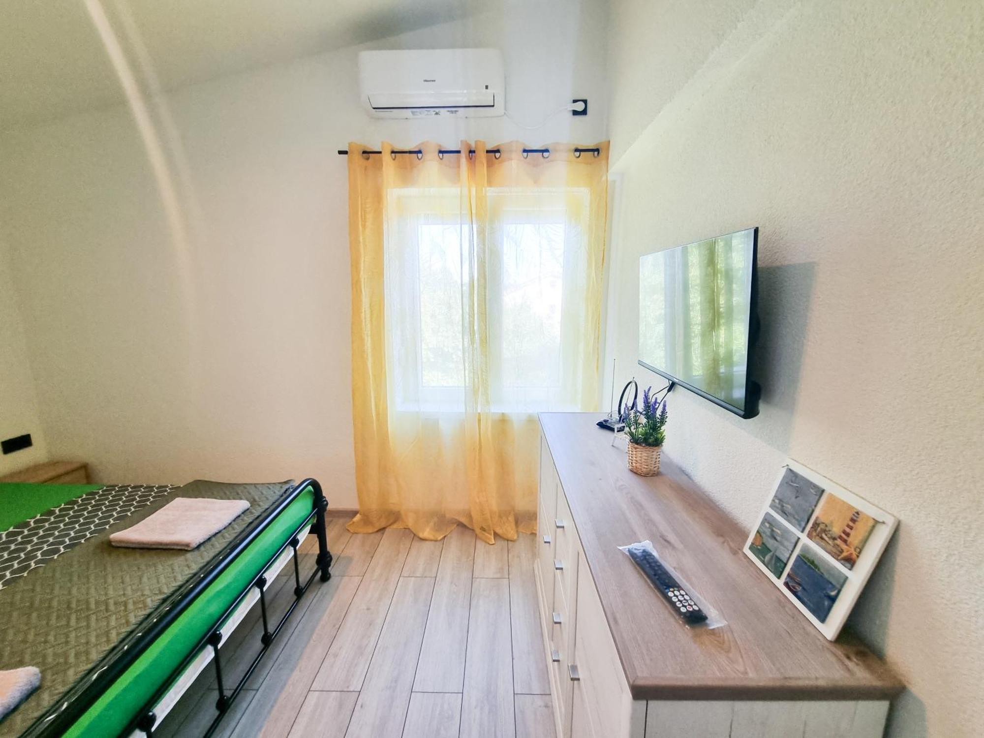 Apartmani 1 Pinezici エクステリア 写真